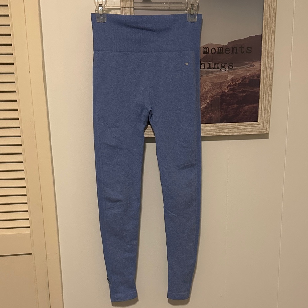 Size Small Love Fitness Seamless Leggings